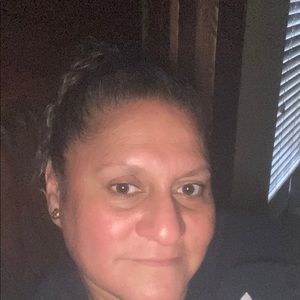 Meet your Posher, Eva